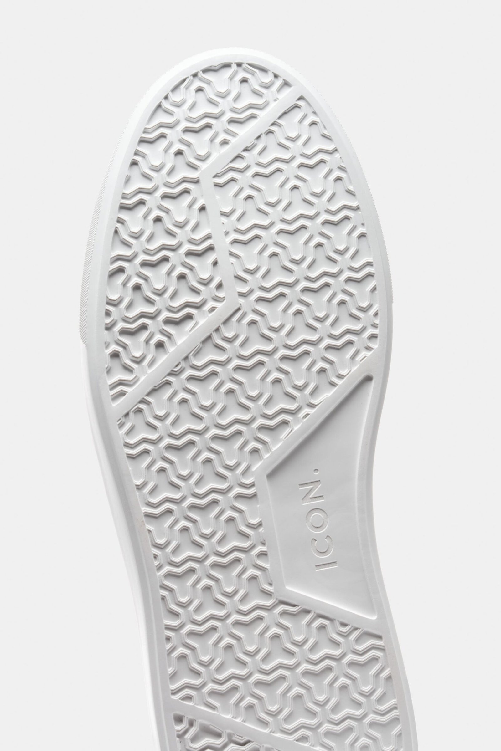 THE CLASSIC SUEDE TRAINER - Image 35